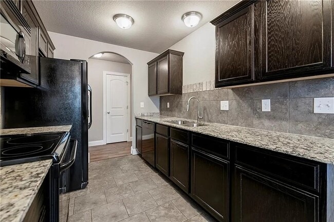 Foto del edificio - 3905 S W Capstone Ave