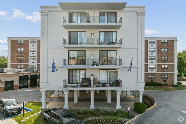 Foto del edificio - Courtside Square Apartments