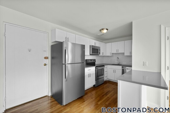 Foto del edificio - 134 Summer St