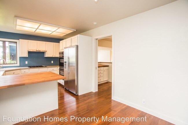 Foto del edificio - 3 br, 2.5 bath House - 272 Princeton Ave