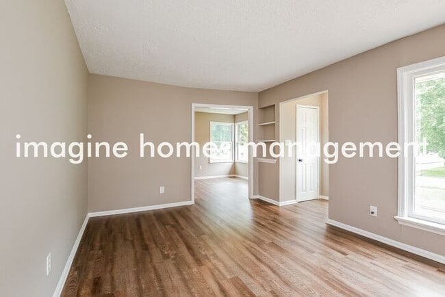 Building Photo - 1196 Orchard Heights Dr