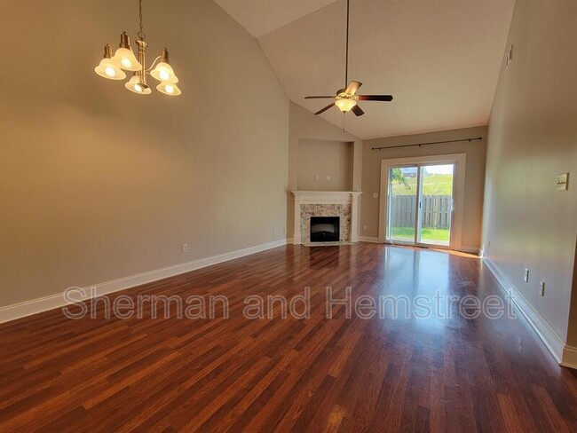 Foto del edificio - 357 High Meadows Pl