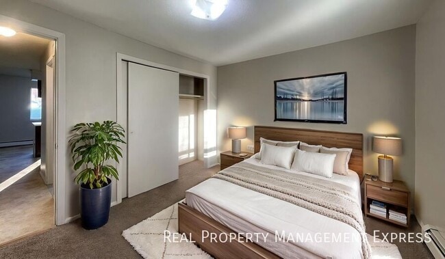 Foto del edificio - 2 Bed 1 Bath Apartment