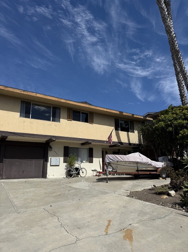 Building Photo - 33951 Mariana Dr