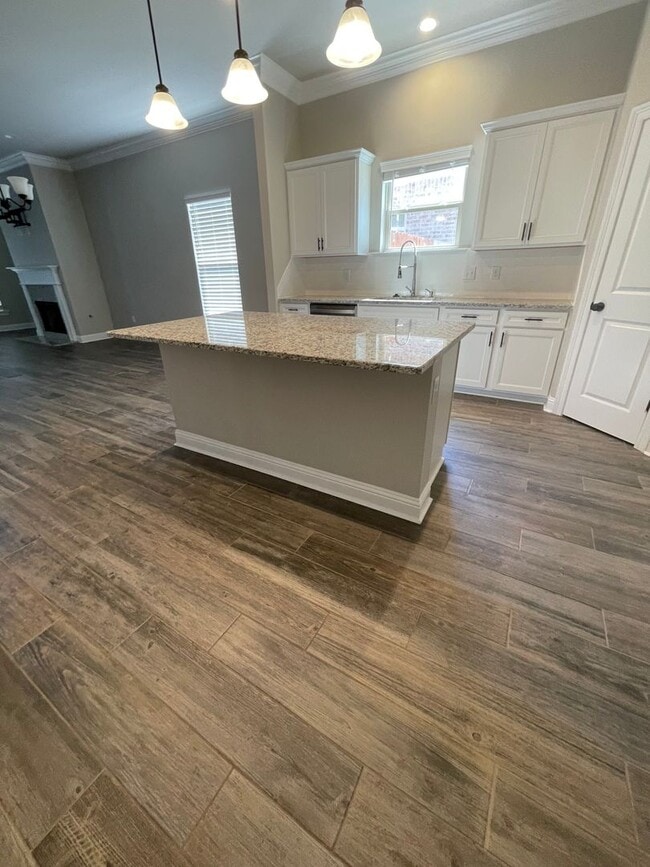 Building Photo - 4 BEDROOM~BUILT IN 2020~WILLOW HEIGHTS OF ...