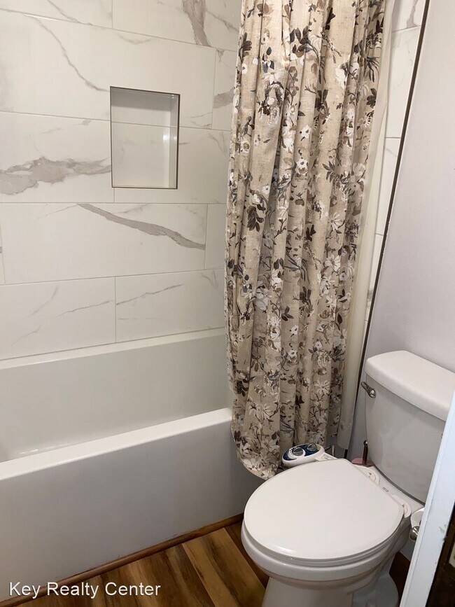 Foto del edificio - 4 br, 2.5 bath House - 2023 Lux Court