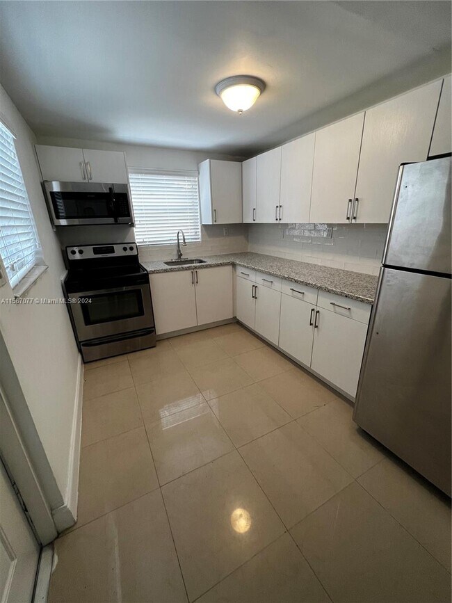Foto del edificio - 2971 SW 38th Ave