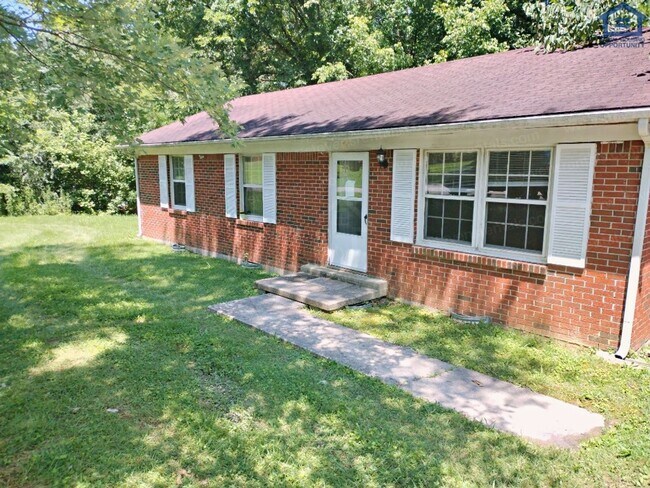 Foto del edificio - 174 Long Meadow Dr
