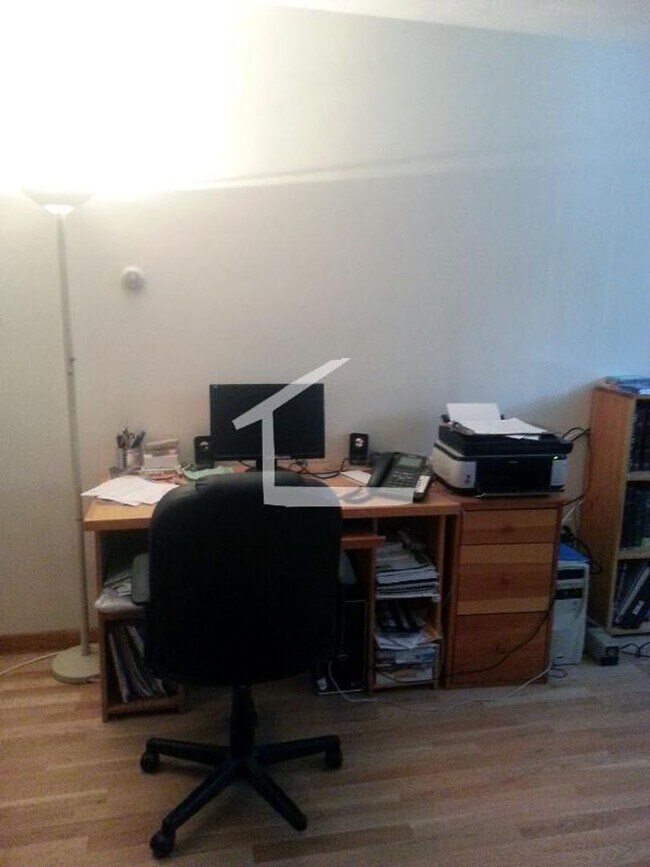 Building Photo - Allston 1 bedroom apartment 9/1