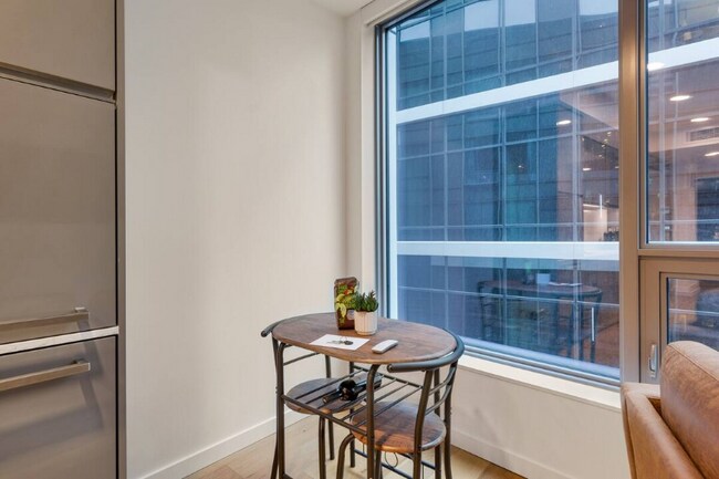 Foto del edificio - 1808 Minor Ave