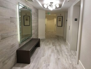 Building Photo - 21055 Yacht Club Dr