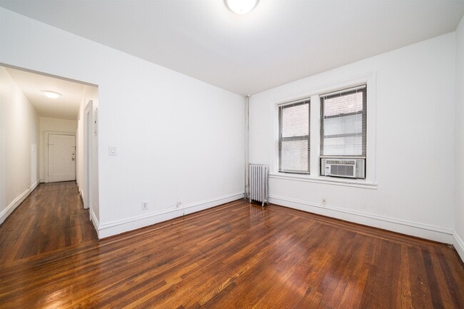 Building Photo - 429 Fairmount Ave