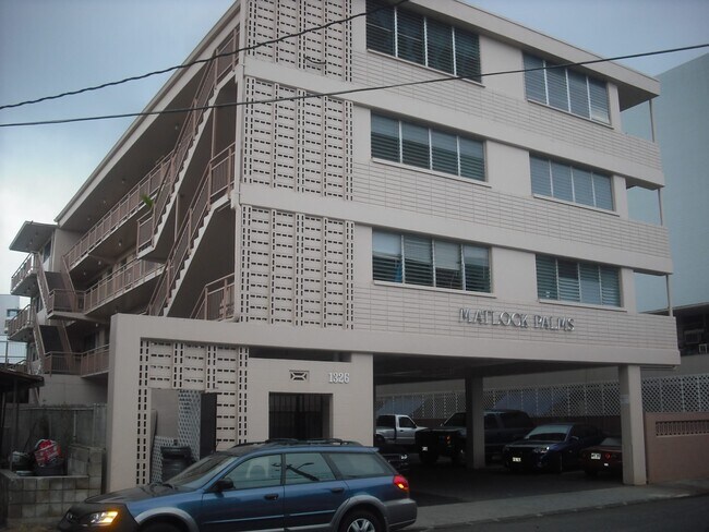 Foto del edificio - 1326 Matlock Ave