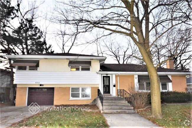 Building Photo - 830 Braemar Rd