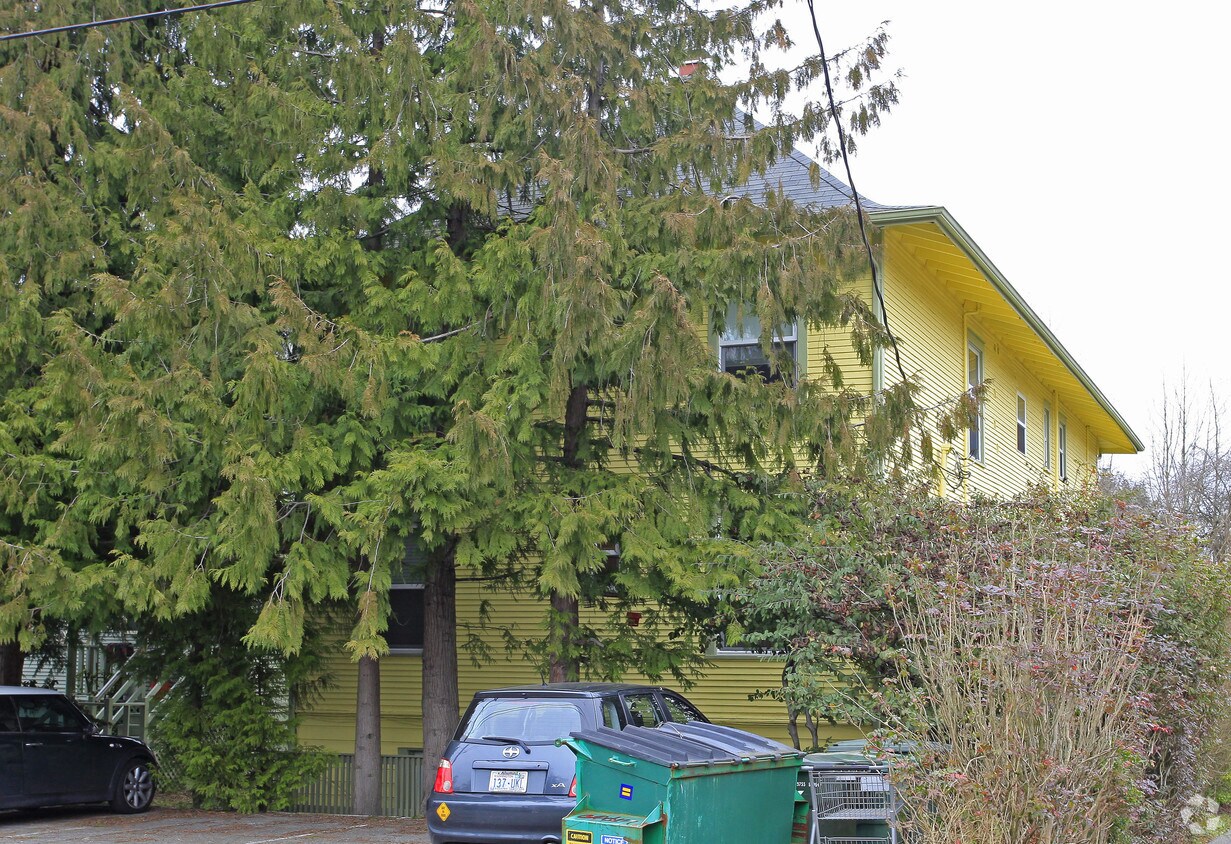 Foto del edificio - 317 17th Ave E