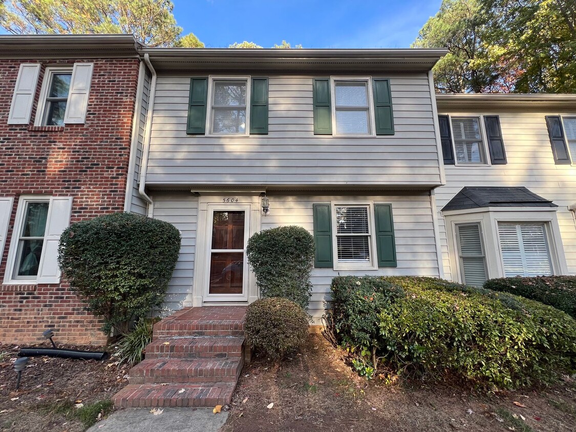 Primary Photo - Newly Remodeled 2BD, 2.5BA Raleigh Townhom...