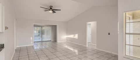 Foto del edificio - 1483 Godfrey Ave