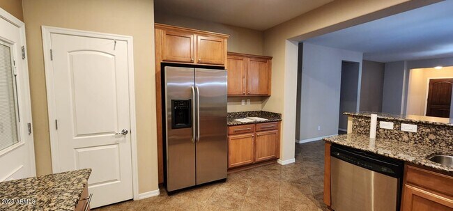 Foto del edificio - 1621 W Big Oak St