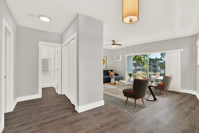 Foto del edificio - Harbor West Apartments