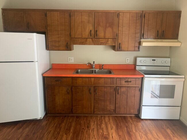 Foto del edificio - 518 Cope Creek Rd