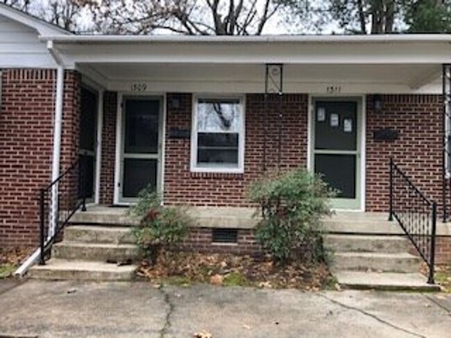 Building Photo - SOUTH FORK-RP SOUTH 26TH &amp; L TRIPLEX