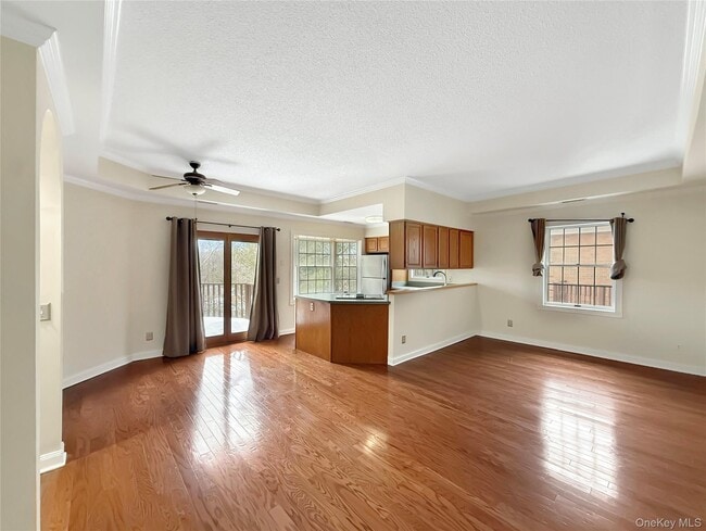 Building Photo - 70 High Point Cir