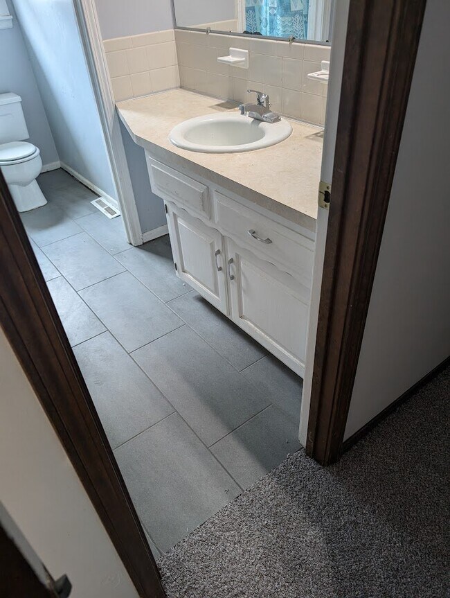 Foto del edificio - 430 N Persimmon Dr