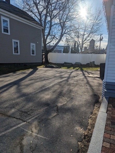 Building Photo - 6 Sixth Street Unit A