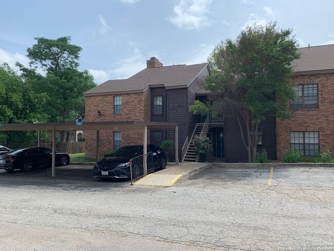 2 Bedroom 2 Bath Condo near Medical Center - 2 Bedroom 2 Bath Condo near Medical Center