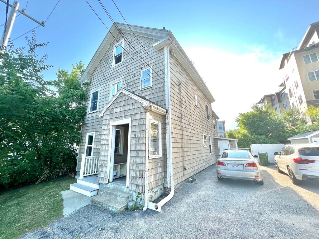 65 Bacon St, Watertown, MA 02472 Townhome Rentals in Watertown MA