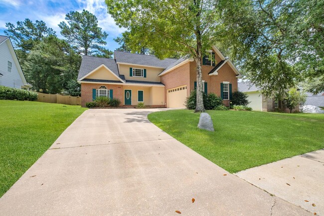 Building Photo - 848 Eagle View Dr