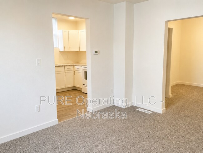 Building Photo - 4245 Burdette St