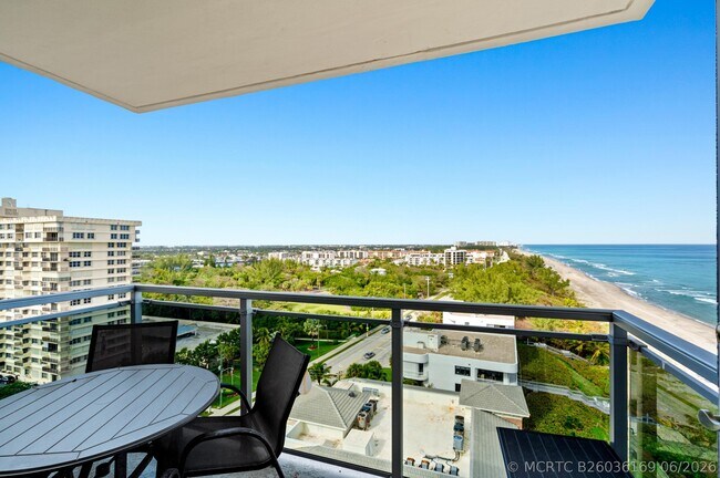 Foto del edificio - 2066 N Ocean Blvd