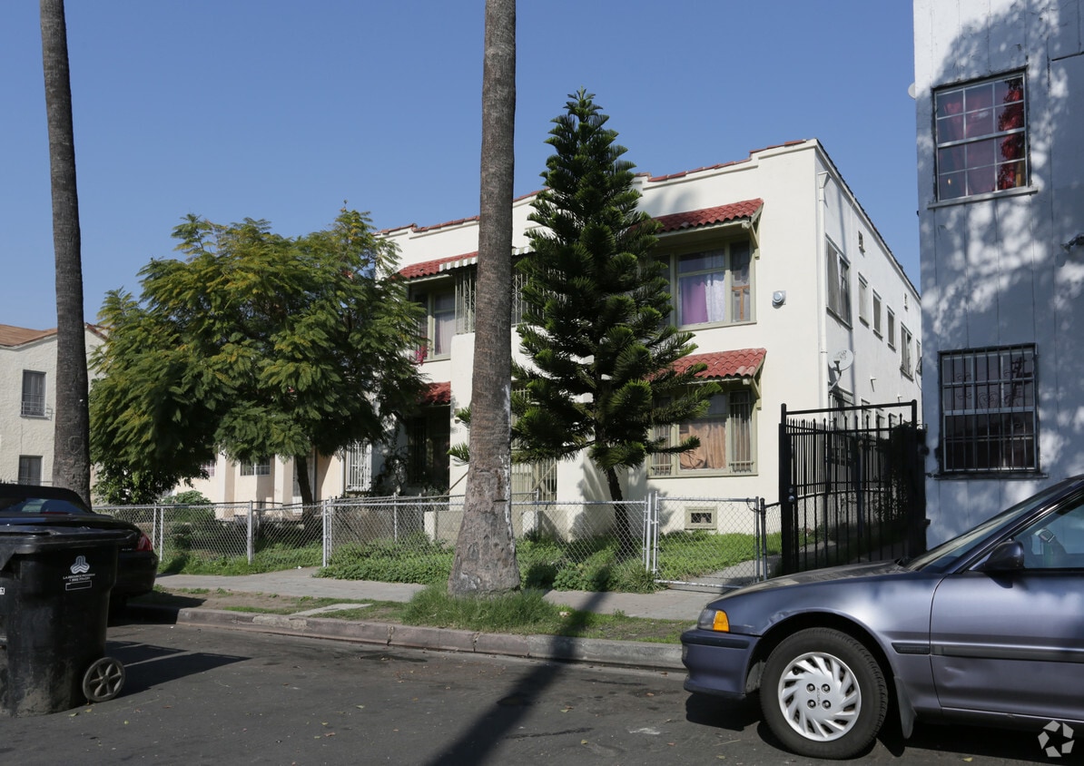 Primary Photo - 527 W 46th St