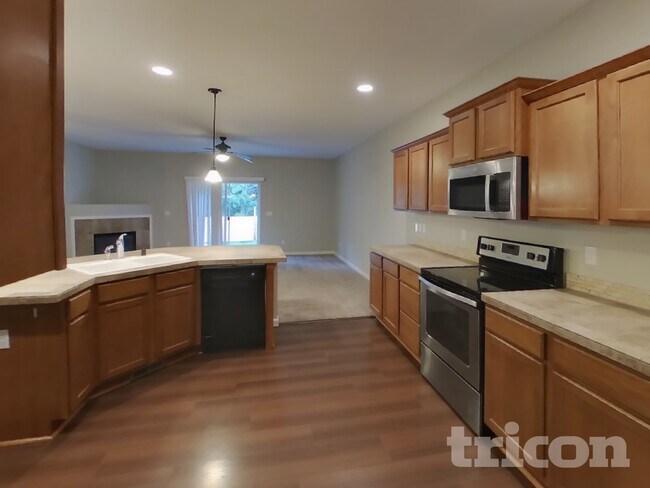 Building Photo - 20615 95th Ave Ct E