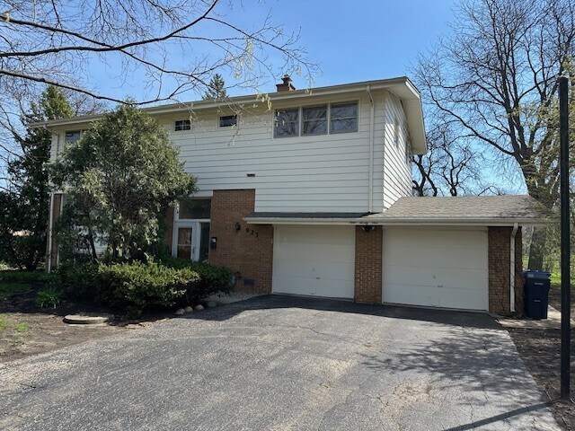 Foto principal - 921 Wilmot Rd