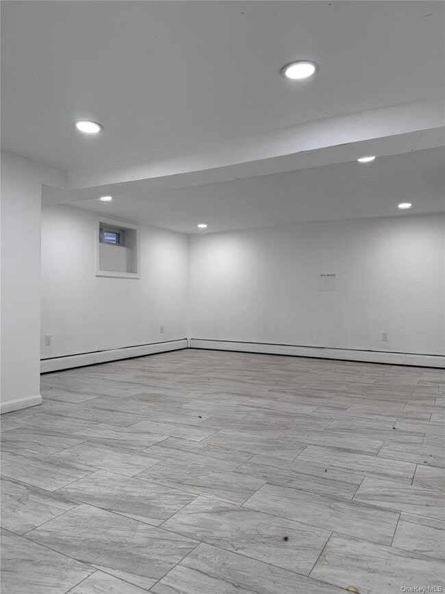 Building Photo - 190 Lee Ave