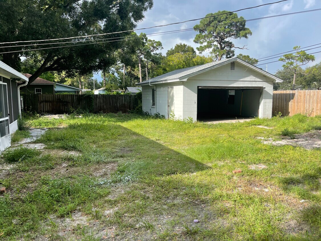 Building Photo - 3101 29th St N