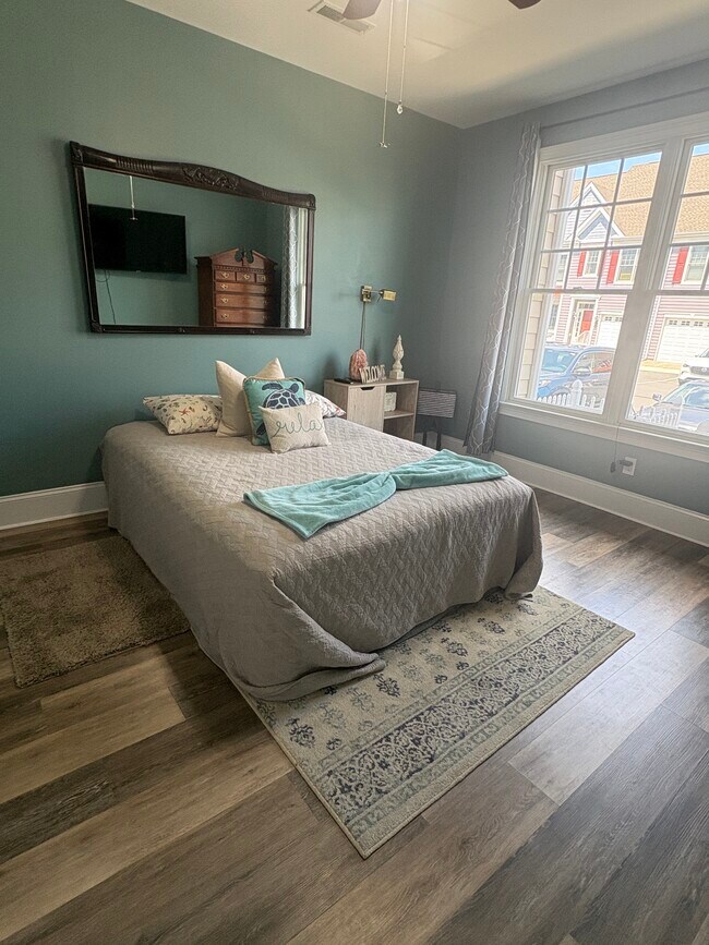 Dormitorio 1 Planta 1 - 18879 Bethpage Dr