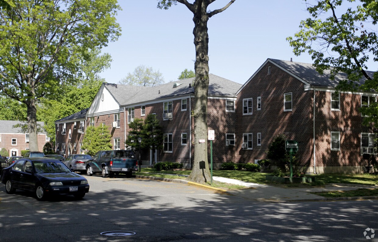 Foto del edificio - Millbrook Apartments