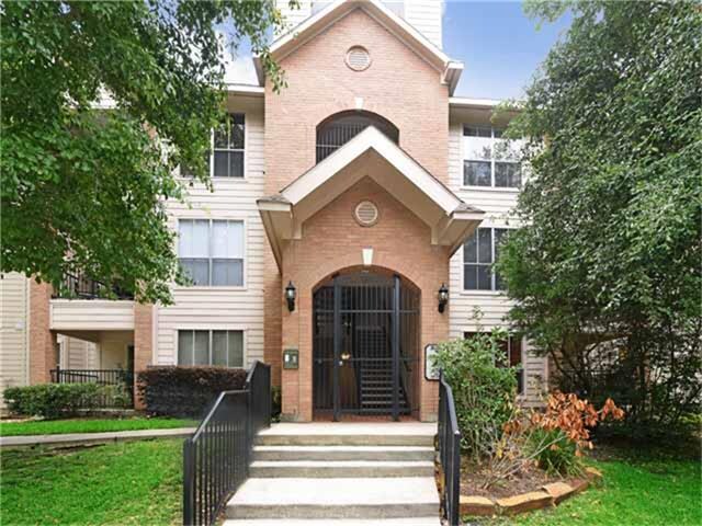 Foto del edificio - 8051 Bay Branch Dr