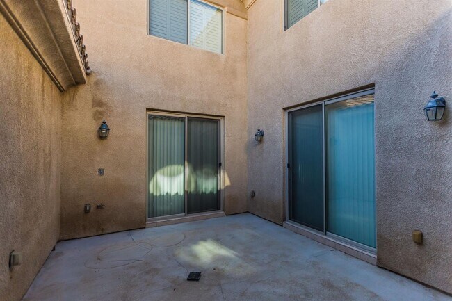 Building Photo - 14385 Nautical Ln
