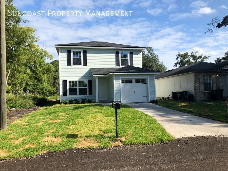 8309 Woods Ave, Jacksonville, FL 32216