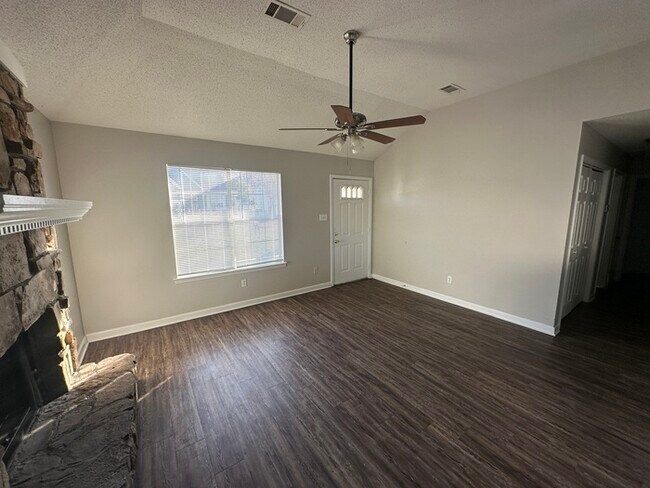 Foto del edificio - 5281 Oak Court Cove N