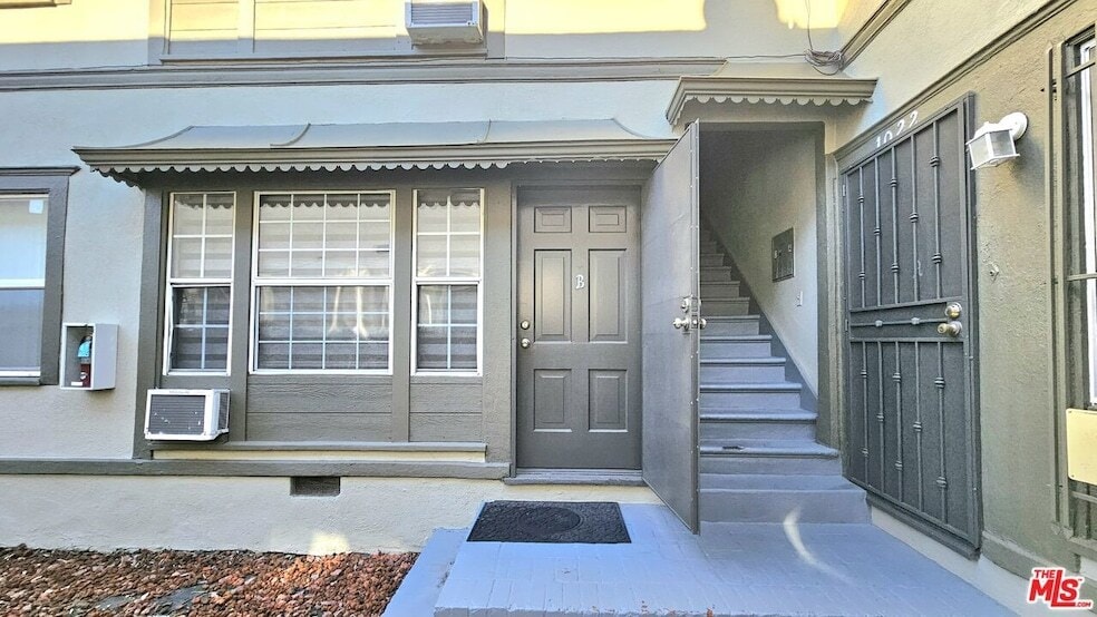 Photo - 1022 S Norton Avenue Unit B