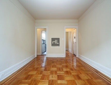 Foto del edificio - 83-09 35th Ave