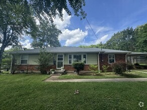 Building Photo - 2626 Woodberry Dr