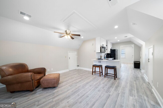 Foto del edificio - 51 Old Mountain Rd NW