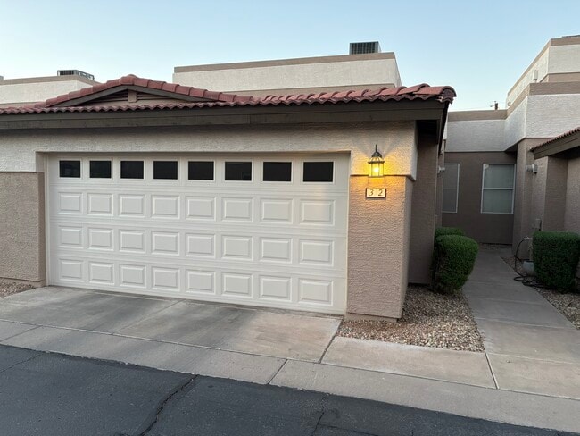 Building Photo - 3221 N 37th St