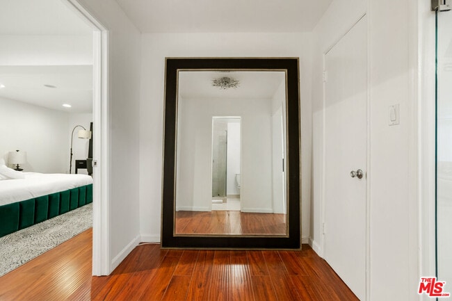 Foto del edificio - 917 N Curson Ave